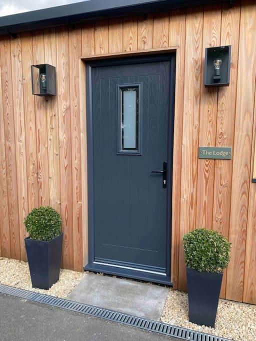 Larks Leaze Lodge, Steeple Ashton, Wiltshire 特罗布里奇 外观 照片