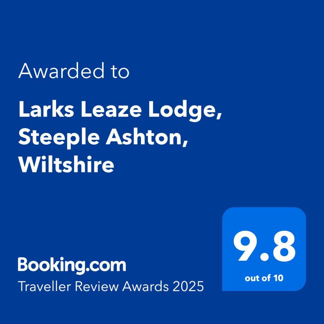 Larks Leaze Lodge, Steeple Ashton, Wiltshire 特罗布里奇 外观 照片